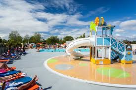 Découvrez dans votre super u, hyper u, u express ou marché u toujours plus de. Family Fun Review Of Le Jard Camping Caravaning La Tranche Sur Mer France Tripadvisor