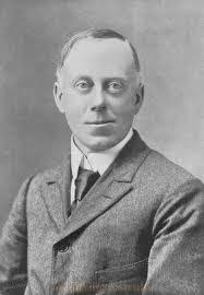 Edwin Feneque's Instagram, Twitter & Facebook