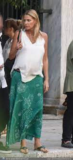 Check spelling or type a new query. 5 Emfaniseis Ths Tzenhs Mpalatsinoy Poy Didaskoyn Maternity Stil Boom