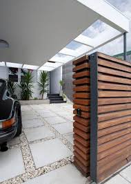 Palram hg9105 arizona wave 5000 carport the arizona 5000 wave combines function and modern design providing protection against the harshest elements. Wooden Gate And The Modern Carport For The Moder House Design Lantai Garasi Arsitektur Eksterior Rumah