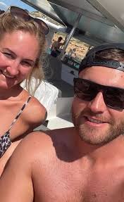 I graft 24/7 to take my wife