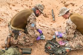 Последние твиты от bundeswehr (@bundeswehrinfo). Bundeswehr A Twitter Impressionen Aus Dem Un Einsatz Minusma Kampfmittelbeseitigung In Der Malischen Wuste Bei Gao Rundum Durch Sicherungskrafte Geschutzt Bereiten Die Deutschen Soldaten In Der Brennenden Sonne Die Sprengungen Vor Eod Mali