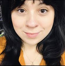 Hello i'm emmy! I'm looking for a spanish,french and english speaking pen  pals:) i speak french and english♡♡ and would love to do art trades,snack  trades ect..