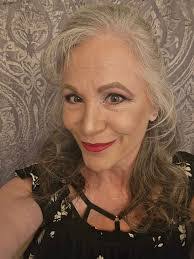 Sheri Farmer's Instagram, Twitter & Facebook