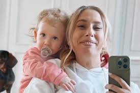 Stacey Solomon shares Rose's very important 'bedtime routine' and it's the  most adorable thing