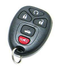 The key fob battery in a 2008 chevy cobalt is changed by opening the case with a flat blade screwdriver or coin. 2007 2010 Chevrolet Cobalt 5 Button Key Fob Remote Kobgt04a 22733524
