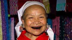 De dragul frumuseţii: cele mai bizare ritualuri de modificare a dinţilor