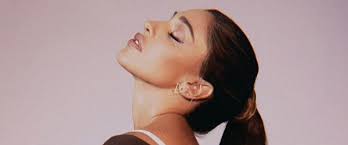 Belen rodriguez e antonino spinalbese. Belen Rodriguez Incinta Quel Dettaglio Che Non Passa Inosservato 361magazine