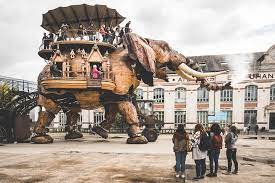 Normalerweise wurde im mittelalter immer mit dem bau des chors begonnen, dem wichtigsten teil der kathedrale mit dem altar. Ein Wochenende In Nantes Meine Tipps Fur Eine Stadtereise Voller Uberraschungen Reiseblog Aus Brandenburg Herz An Hirn