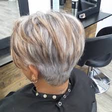 Blonde highlights and tousled waves go together like pb&j. The Hottest Shades And Highlights For Gray Hair It S Rosy
