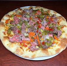 The Italian Beef Pizza At Amore Trattoria Italiana Italianbeef Pizza Za Chicagostyleitalianbeef Beef Pizza Italian Beef Pizza