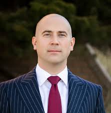 Peter Lacny's Instagram, Twitter & Facebook