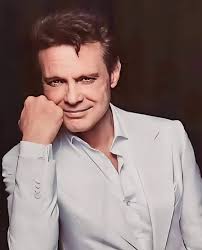 Así o más guapo? El hombre más hermoso del mundo! #LuisMiguel Luis Miguel  Casa Don Ramón MX @seguidores