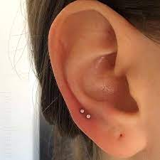 Inner Cartilage Piercings Inner Cartilage Piercings Innere Knorpelpiercings Piercings Intern Body Jewelry Piercing Lobe Piercing Cartilage Piercing Stud