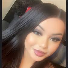 Mariah the Makeup Artist