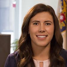 EXPANDING THE TEAM: PRACTICAL USES OF TEAMSTEPPS FOR NON-CLINICAL TEAM  MEMBERS