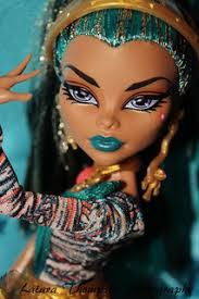 Latara Thompson's Instagram, Twitter & Facebook