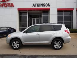 The toyota rav4 was redesigned and enlarged for the 2006 model year. 2011 Classic Silver Metallic Toyota Rav4 Suvs Theeagle Com