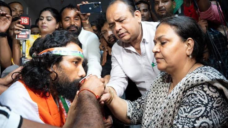 Jharkhand protest: Will launch Phase 2 stir for corruption-free job exams, Devendra Mahto says; three protesters continue hunger strike - The Hindu