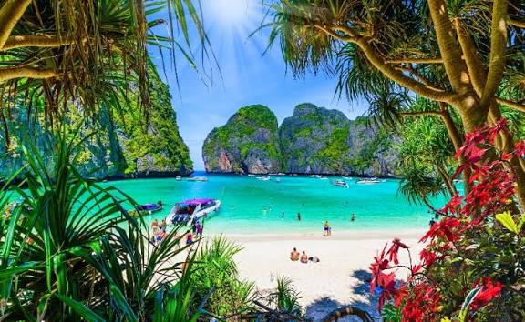 Thailand in December: The Ultimate Guide to Planning Your Trip