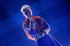 Ble kåret til landets ultimate entertainer. Stjernekamp Kultur Ella Marie Det Foles Stort Og Viktig A Si Dette Pa Vegne Av Folket Mitt