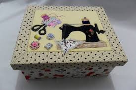 Caixa Forrada Com Tecido Passo A Passo Caixa Em Mdf Com Patchwork Embutido Toda Revestida Em Tecido Patchwork Embutido Patchwork Como Fazer Patchwork