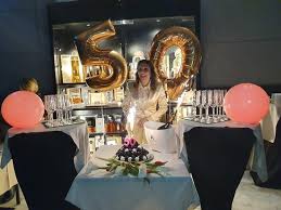 Partylandia ti aiuta passo dopo passo a trasmettere la tua grinta con una giusta festa a tema 50 anni. Festa Di Compleanno Dei 50 Anni Foto Di Pier Eur Roma Roma Tripadvisor