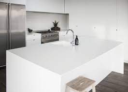 Glacier White Corian Solid Surface Enhances Family Kitchen Kitchen Solutions Corian Solid Surface Corian