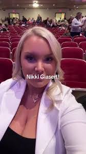 Nikki Curran's Instagram, Twitter & Facebook