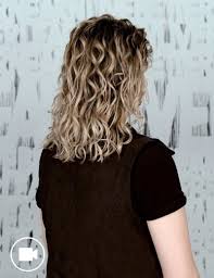 Never search through endless pins on pinterest again for inspiration on how to spice up your hair routine, we got just the style you were looking for right. Shoulder Length Wavy Hair Style With Redken Curvaceous Redken