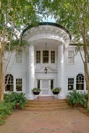 Epingle Par Lyne Blais Pearl Sur Blanc Maison Louisiane Villa