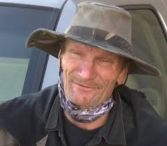 12-year-old Girl gives incredible “thank you” to homeless man who returned  grandma's wallet