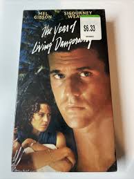 Mel Gibson Sigourney Weaver THE YEAR OF LIVING DANGEROUSLY WB VHS New Sealed