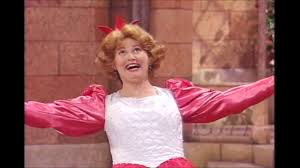 I used to watch this every year for valentine's day when i was little, but i never did fully appreciate it until now. Be My Valentine Love Barney Trailer Youtube