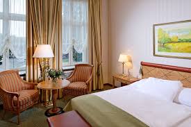 Ein süßes klimatisiertes dachstudio mit kochecke und wohlfühlbad steht meinen gästen zur verfügung. Potsdam Hotel Am Jagertor Unser Exklusives Doppelzimmer Standard