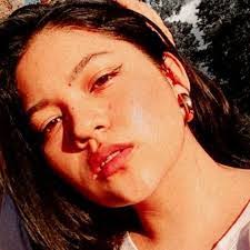 Wendy Acevedo's Instagram, Twitter & Facebook