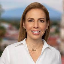 Daniela Orozco Pineda Candidata A Presidentes Municipales O Alcaldes Por  Sigamos Haciendo Historia En Colima Morena-pt-pvem