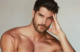 Commonly used as slang for 'dude' as a variant of 'homeboy' or 'homie'. La Ciencia Nos Muestra Que Tipo De Hombre Tiende A Ser Infiel