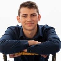 200+ "Gruse" profiles