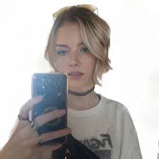 Kimberly Toon's Instagram, Twitter & Facebook