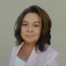 Hi everyone! I wanted to take a moment to introduce myself to my newer  connections and also say hello to my longtime network here