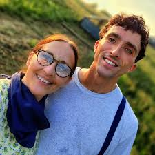 Every day after chicks, meat birds, pullets, laying hens, hogs, piglets,  geese, kittens, cats & cow... there's a "high five" and a hug. We've always  made a good team, Austin and me.