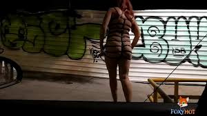 me coverti en una verdadera puta en la calle - XNXX.COM
