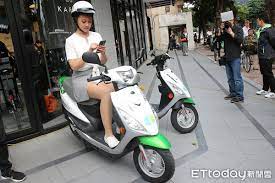 3大共享機車比一比 irent最廣 wemo日租划算 goshare短租最便宜 ettoday車雲 ettoday新聞雲 moped vehicles motorcycle