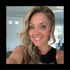 Valerie Sauer's Instagram, Twitter & Facebook