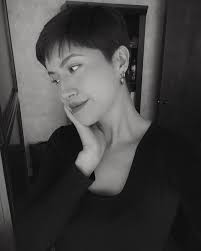 Hair cut…💇🏻‍♀️❤️ . . . . . #pixiehaircut #pixiehair #pixiecut #hairstyle  #shorthair #selfie