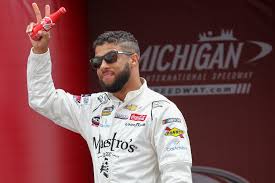 Nascar driver darrell bubba wallace jr. Richard Petty Hires Bubba Wallace To Drive The Famed No 43 Car The New York Times