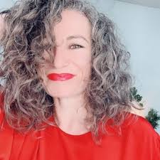 Jenny Mclaughlin (@jennymaclondon)