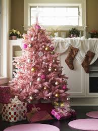 I lived in an apartment for a year as i made the transition from my previous home to my current i dressed it up with my colorful christmas ornament garland, then filled it with mushroom ornaments and red christmas balls. 60 Stunning Christmas Tree Ideas Best Christmas Tree Decorations
