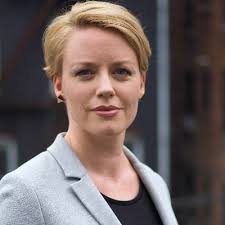 Anna Klemm (@ahklemm)